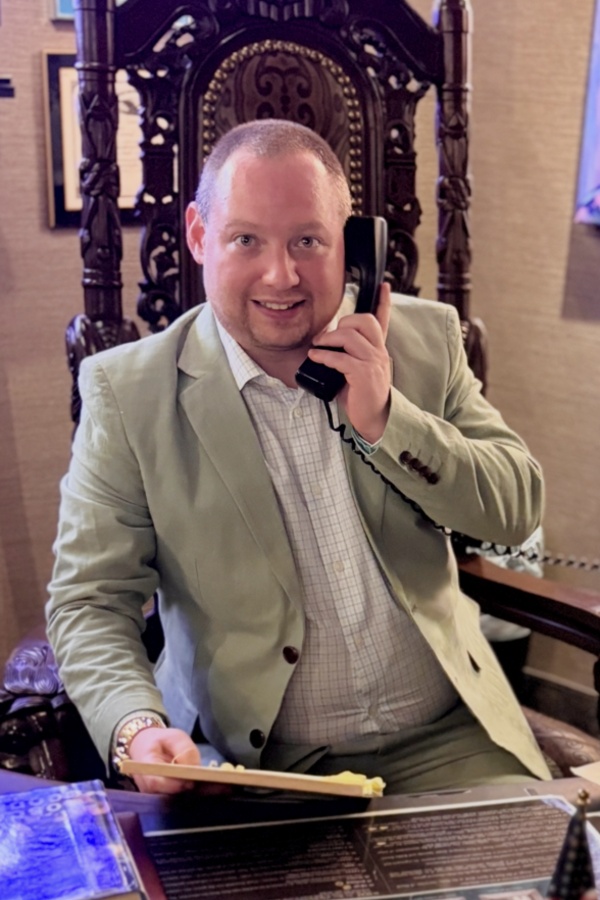 Cruise Brothers Travel Agent Jared Simon